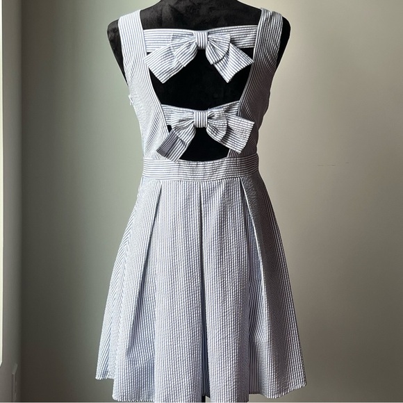 B Darlin Blue & White Pleated A-Line Sundress - Size 9/10 - Picture 1 of 15